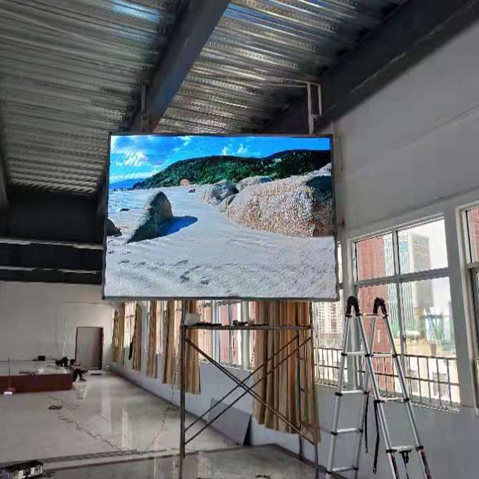 靈山盛建電腦新洲中學(xué)P3全彩屏 40平米