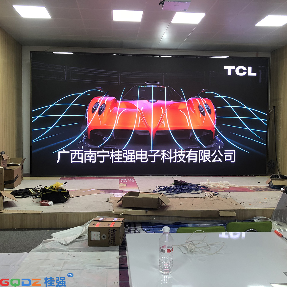 靖西新聞中心室內(nèi)P1.8全彩  20平米